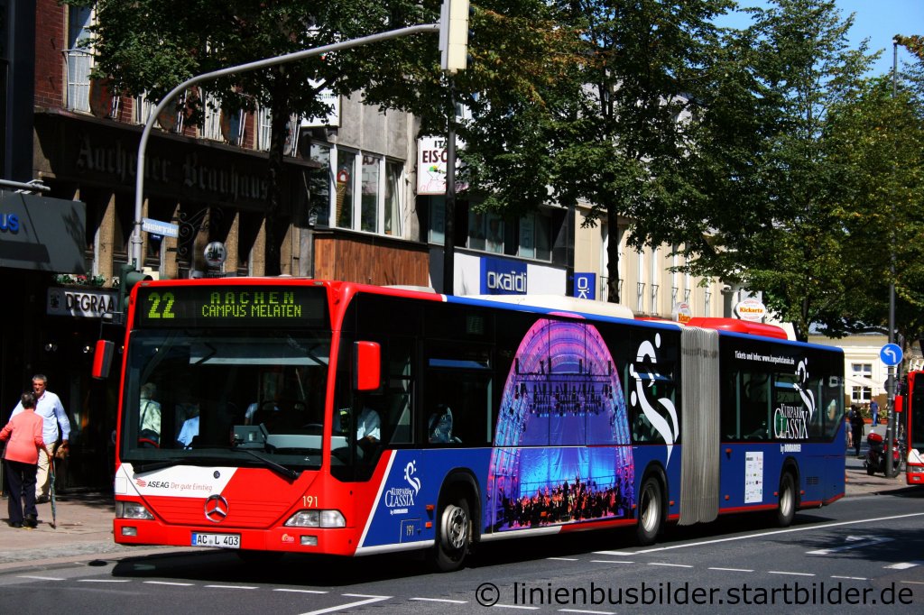 ASEAG 191 mit der Linie 22.
Der Bus wirbt fr Kurpark Classik.
Aufgenommen am Luisenbrunnen in Aachen, 17.08.2011.