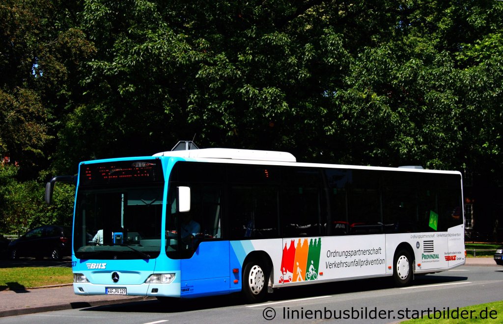 Bils Reisen 27.
Der Bus wirbt fr die Ordnungspartnerschaft Verkehrsunfallprvention.
Aufgenommen am Ludgeriplatz in Mnster, 5.7.2011.
