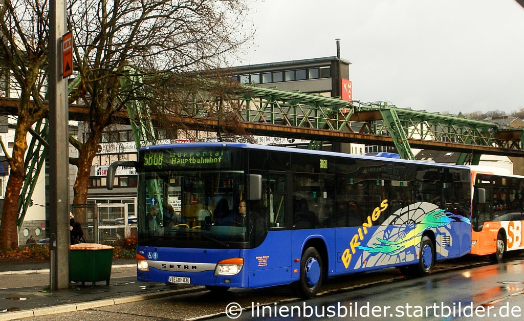Brings (VIE BH 830) trgt die Rheinbahn Auftragsnummer 9196.
Aufgenommen am HBF Wuppertal,7.1.2012.