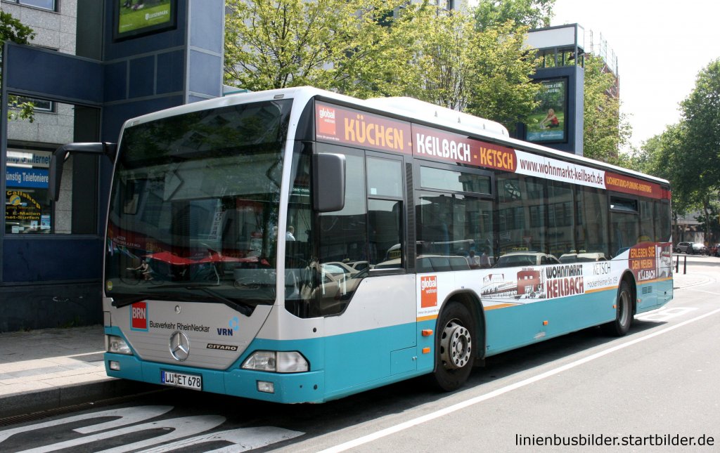 BRN (LU ET 678).
Der Bus macht Werbung fr den Wohnmarkt Keilbach.
Aufgenommen am HBF Mannheim, 30.6.2010.