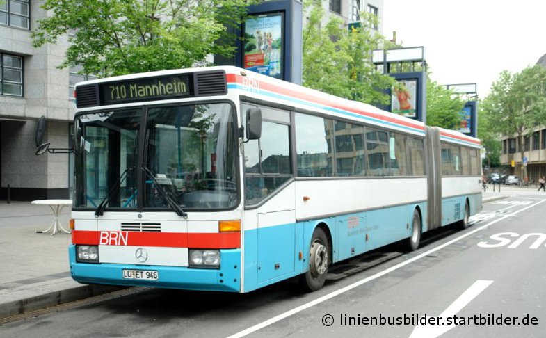 BRN (LU ET 946).
Aufgenommen am HBF Mannheim im Sommer 2008.