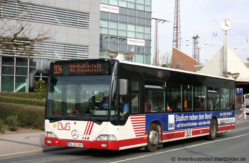DVG 007 (DU DV 3007) mit Werbung fr VWA.
Aufgenommen am HBF Duisburg,25.3.2010.