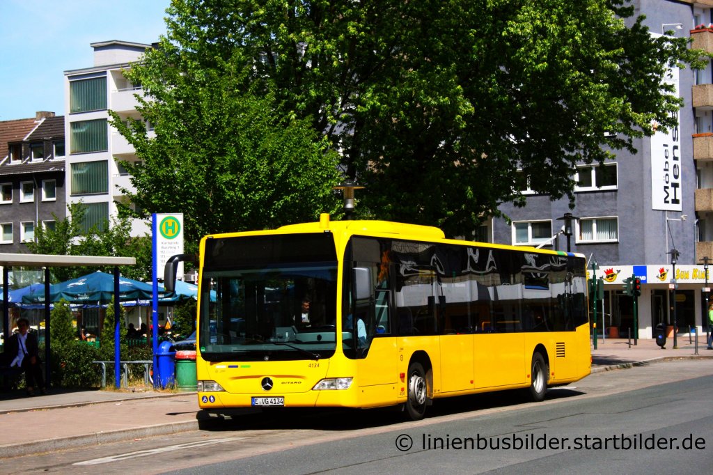 EVAG 4134.
Aufgenommen am Karlsplatz in Essen Altenessen, 23.5.2011.