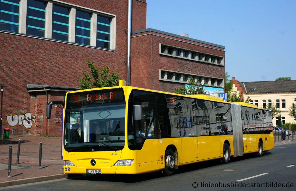 EVAG 4638 (E VG 4638).
Aufgenommen an der Haltestelle Altenessen Mitte am 19.4.2011.