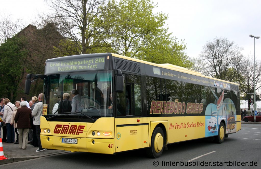 Graf Reisen 401.
Aufgenommen am 3.4.2011 in Herne.