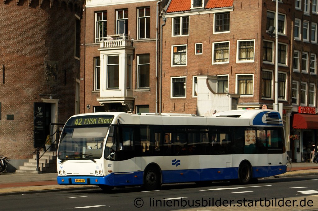 GVB 117.
Aufgenommen am Bahnhof Amsterdam Central, 15.9.2011.