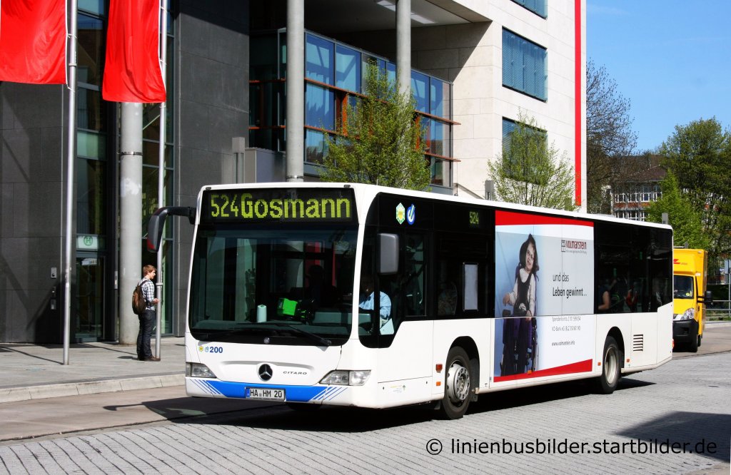Hausemann & Mager 200.
Der Bus wirbt fr Volmarstein.
Aufgenommen am Sparkassen Karree, 9.4.2011.