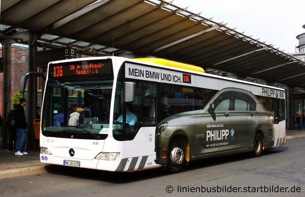 MVG 6135.
Der Bus wirbt fr BMW Philipp.
Aufgenommen am HBF Oberhausen 14.4.2011.