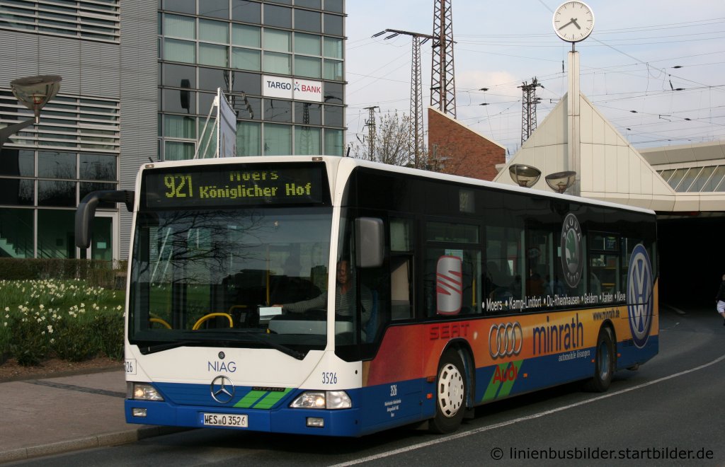 Niag 3526 (WES O 3526) mit Werbung fr Minrath.
Aufgenommen am HBF Duisburg,25.3.2010.