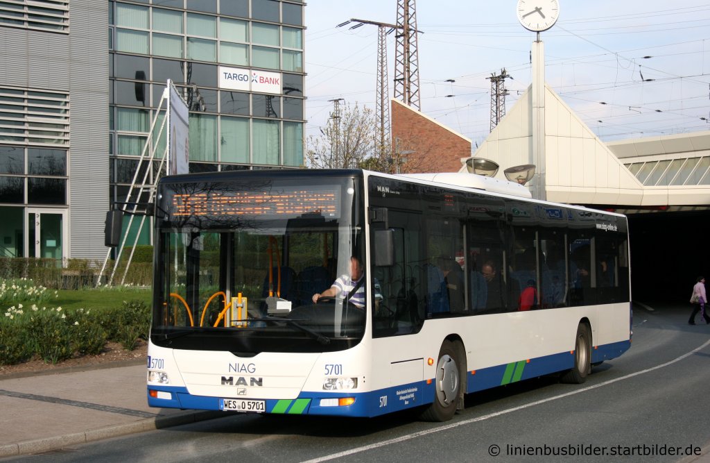 Niag 5701 (WES O 5701).
Aufgenommen am HBF Duisburg,25.3.2010.