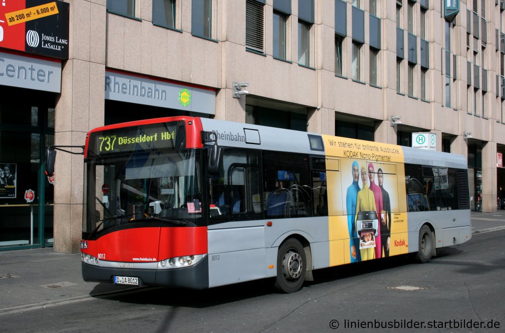 Rheinbahn 8012 (D IA 8012) mit TB fr Kodak.
Aufgenommen am HBF Dsseldorf, 13.3.2011.