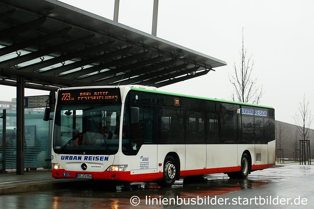 Urban Reisen (RE FU 904).
Aufgenommen in Marl Mitte, 31.12.2011.