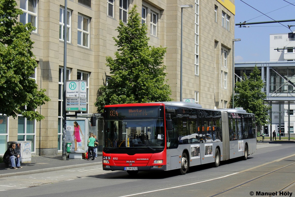 Rheinbahn 8352.
Aufgenommen am 27.5.2013 am HBF Dsseldorf.