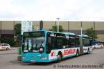 mercedes-benz-o-530-i-citaro/157470/vgf-352-f-zz-352der-bus VGF 352 (F ZZ 352).
Der Bus wirbt fr Segmller.
Aufgenommen an der Messe Dsseldorf am 13.5.2011.