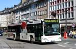 Wiedenhoff 277 (GL GW 277).
Der Bus macht Werbung fr Raumfaktum Rheinland.
Aufgenommen auf der Klnerstr. am 19.3.2011.