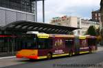 Solaris Urbino/170801/kevag-330der-bus-wirbt-fuer-germanwingsaufgenommen KEVAG 330.
Der Bus wirbt fr Germanwings.
Aufgenommen am HBF Koblenz, 28.8.2011.