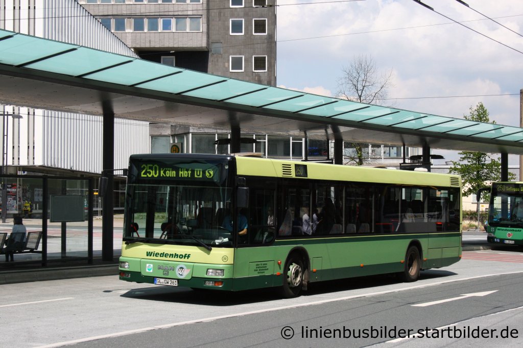 Wiedenhoff 261.
Aufgenommen in Solingen Stadtmitte.