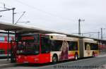 Weser Ems Bus (HB AU 154) mit Werbung fr Dodenhof.
Aufgenommen am Bahnhof Bremen Burg, 30.7.2011. 