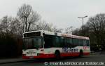 TRD (DO NF 81) ist eigentlich ein DSW21 Auftragswagen.
Am 28.1.2012 ist der Bus aber im Shuttle Verkehr unterwegs.
Aufgenommen am Stadion in Dortmund, 28.1.2012.